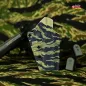 Preview: GM ALPHA OWB Kydex Holster für die CZ Shadow 2 im klassischen Tigerstripe Camo Design – Maßgefertigtes Holster mit präziser Kantenverarbeitung und verstellbarem Ziehwiderstand.