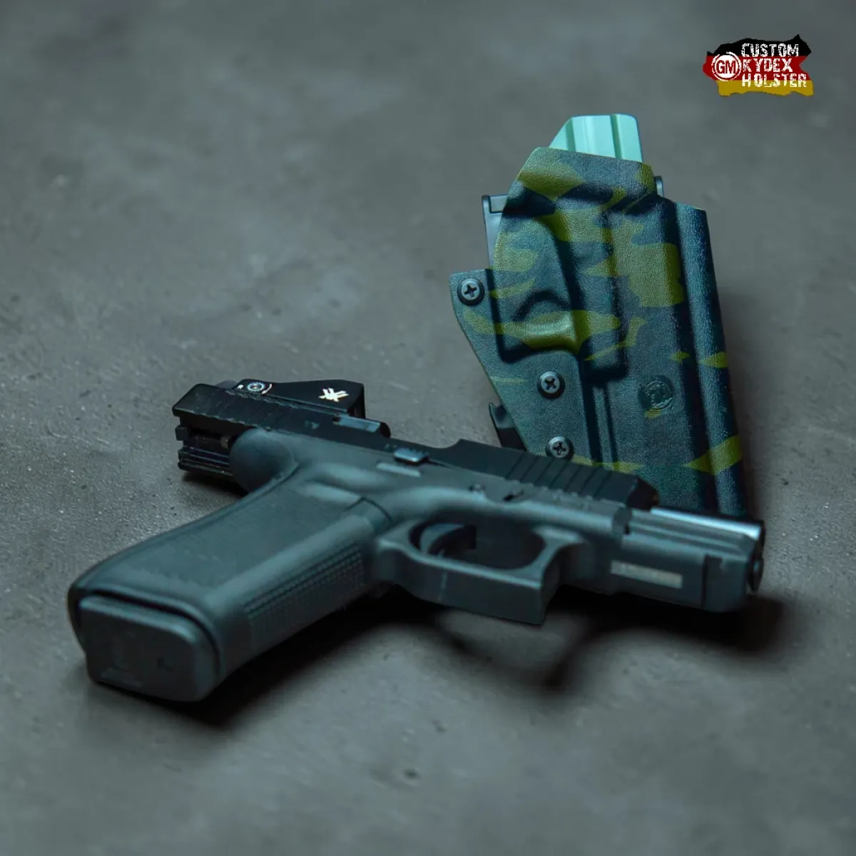 GM ALPHA OWB Kydex Holster für Glock 45 in Multicam Black - Optic Ready.