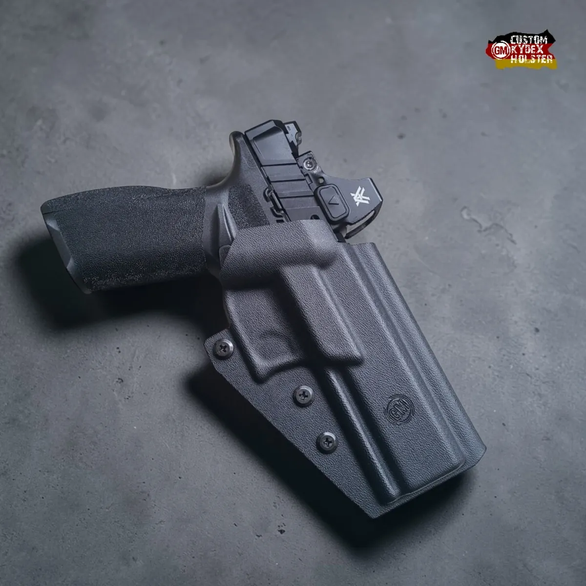 Passgenaues GM Alpha OWB Kydex Holster für die Springfield Armory Echelon (4" & 4,5"). Schwarz, Optics Ready für Rotpunktvisiere, abgebildet mit montierterter Vortex Defender Optik.